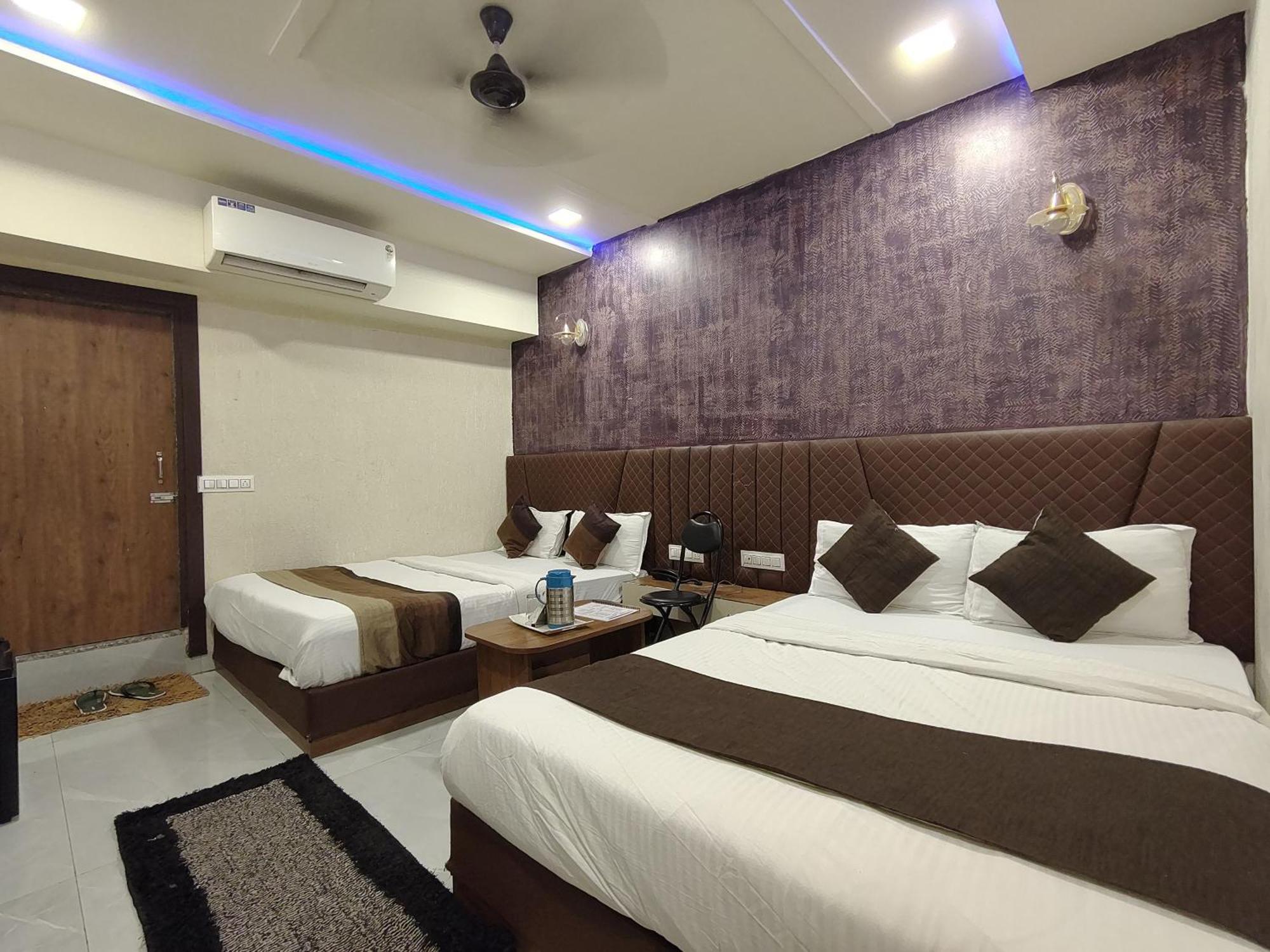 Hotel Avadh Palace, Subhash Bridge, Rto Circle, Ahmedabad Exterior foto