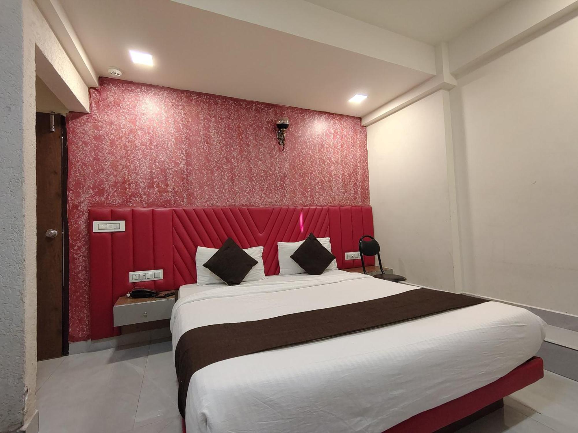 Hotel Avadh Palace, Subhash Bridge, Rto Circle, Ahmedabad Exterior foto