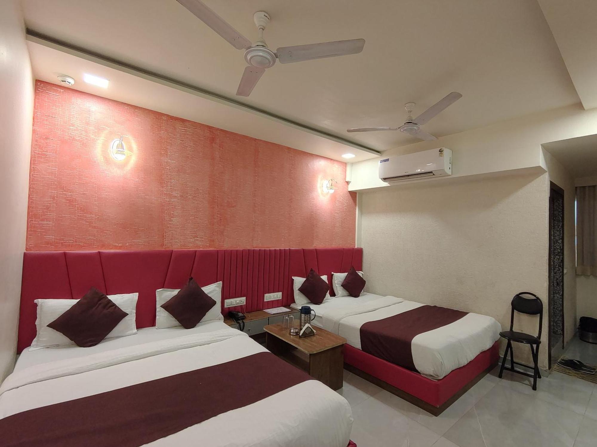Hotel Avadh Palace, Subhash Bridge, Rto Circle, Ahmedabad Exterior foto